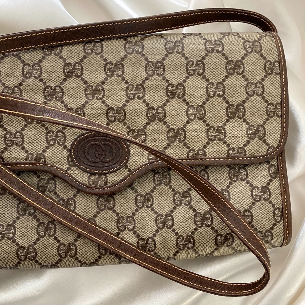 💐SOLD💐 GUCCI VINTAGE CROSSBODY BAG - Picture 8 of 15